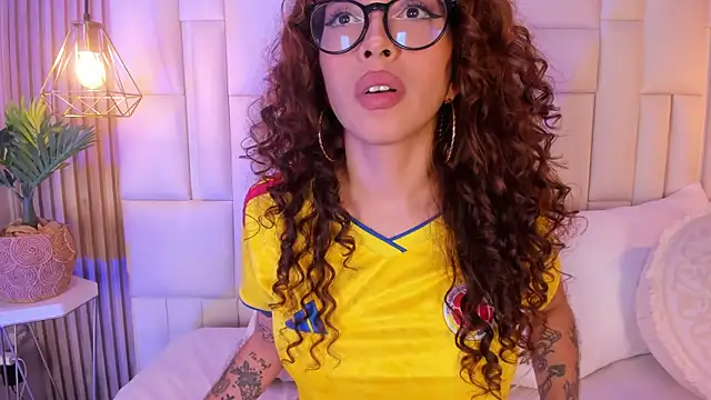 Watch VenuzSofia live on EroticFlix - High definition streams