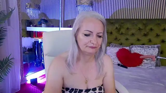 LadyTouch webcam