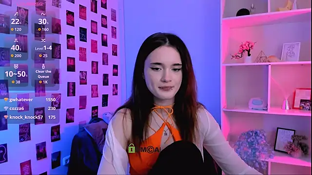 liana_kisses webcam