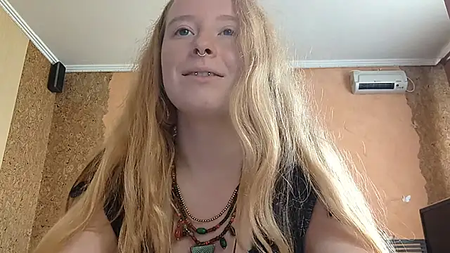 Watch KateVibe_01 live on EroticFlix - High definition streams