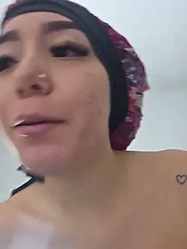 Watch alaia_princess live on EroticFlix - High definition streams