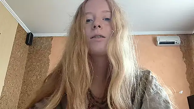 Watch KateVibe_01 live on EroticFlix - High definition streams