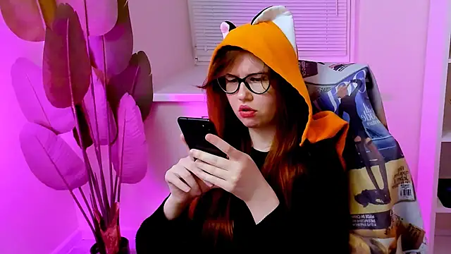 CarolGiggly webcam