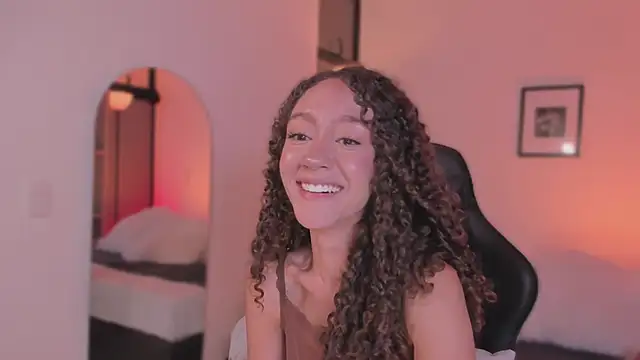 ChloeMoreti webcam