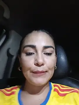 Emily_Divi69 webcam