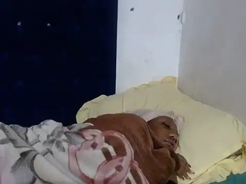 INNOCENTSLUT25 webcam