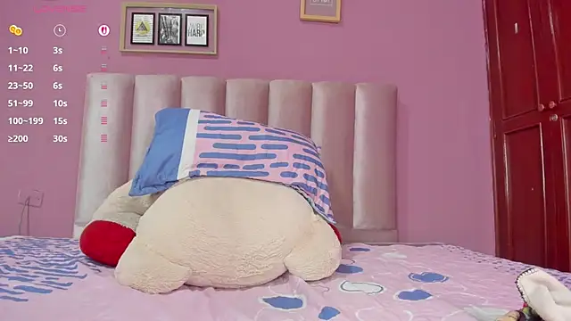 ORIANNA_21 webcam