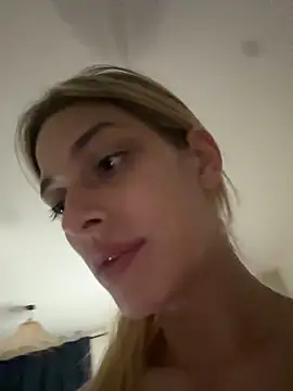 Bellalolahot