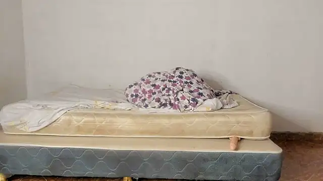 Jade_Dorthini webcam