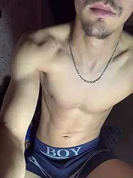 IRONMAAN28's live cam