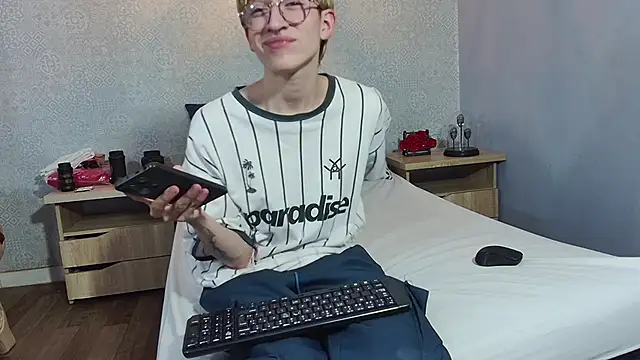 axell_stone_ webcam
