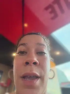 Bigbuttbrooklynn webcam