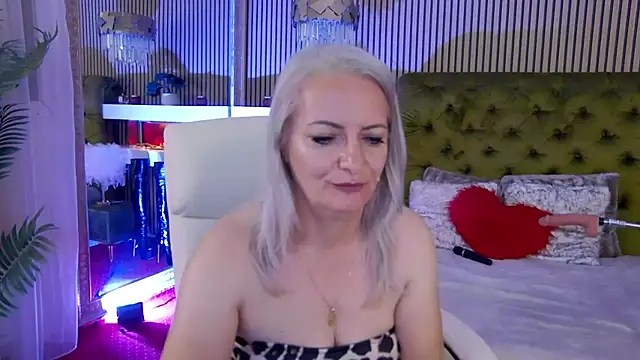 LadyTouch webcam