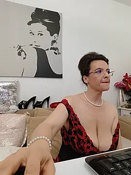 Watch RebeccaNoble live on EroticFlix - High definition streams