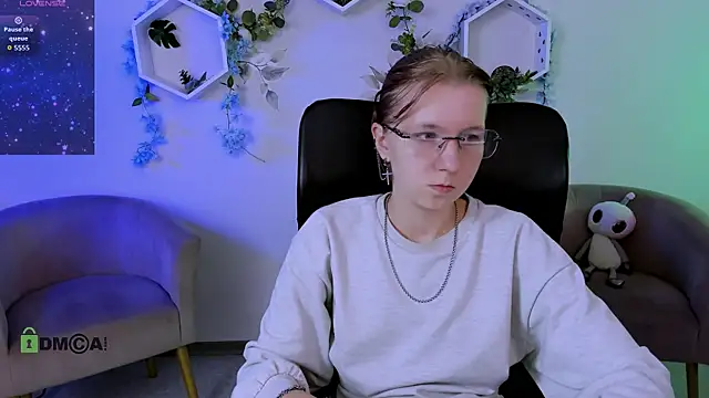 gloria_bubble webcam
