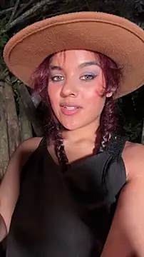 mariannella (F young) - Naked Forest Walk