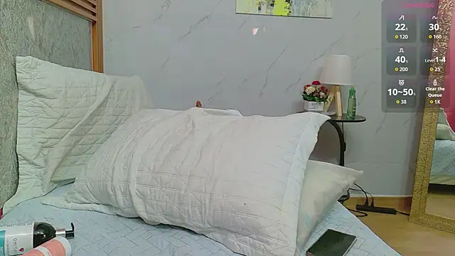 kinkyhousewifee webcam