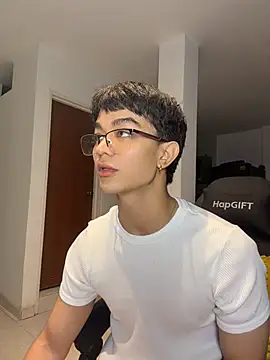 ajordanR live Stripchat room