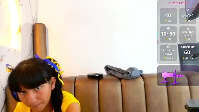 MiaCortes_ webcam