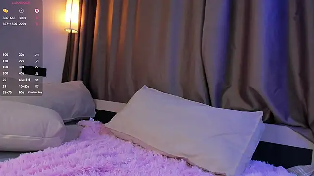 NovaOliphant webcam