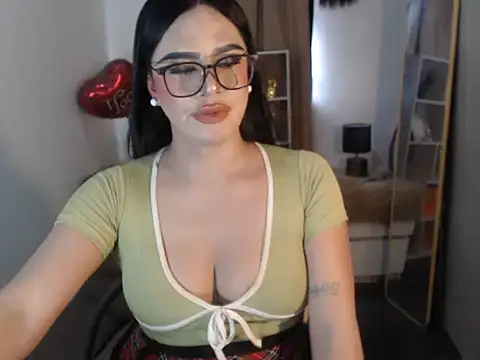 RebeccaTs live cam on StripChat