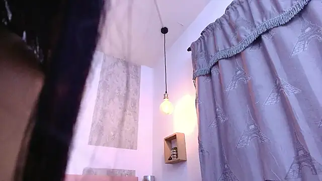 zhamira_21 webcam
