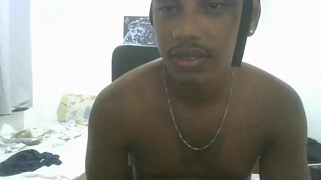 ONegodoce25 live cam on StripChat
