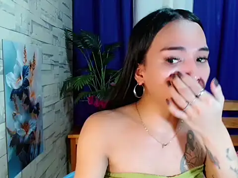 marishkafox69 live cam on StripChat