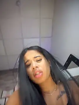 EmmaExoticaXXX webcam