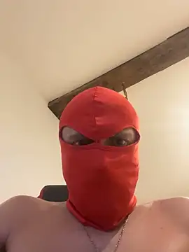 FrenchSavageX live Stripchat room