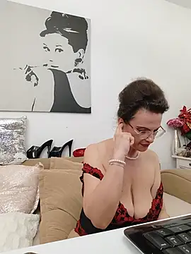 Watch RebeccaNoble live on EroticFlix - High definition streams