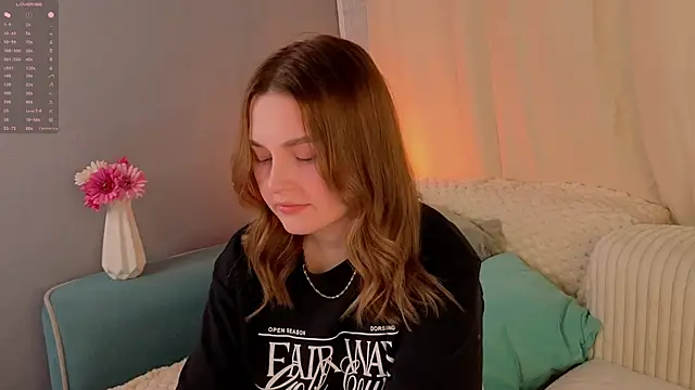 LorriMonz live cam on StripChat
