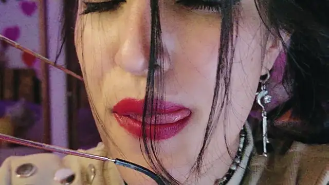 Watch AzaharJaan live on EroticFlix - High definition streams