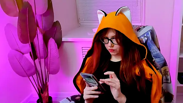 CarolGiggly webcam