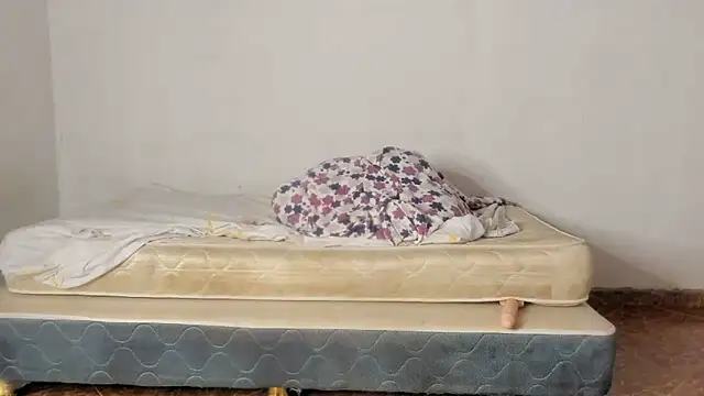 Jade_Dorthini webcam
