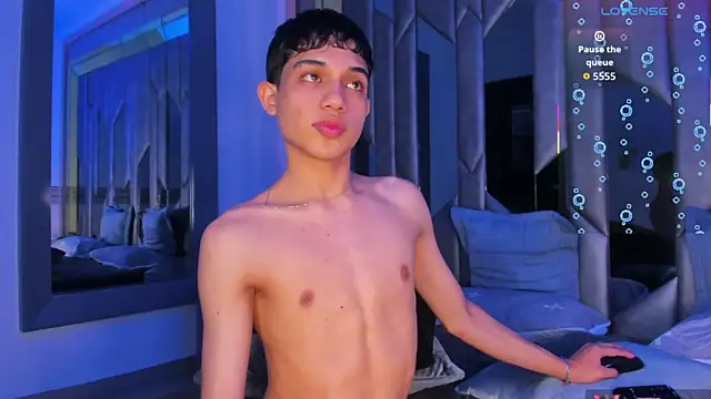 Sebax_Young webcam