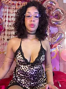 Woo_isDaphne webcam