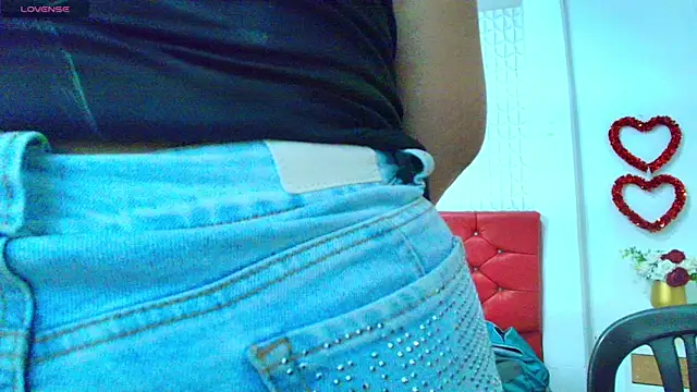 Alana_Jobs webcam