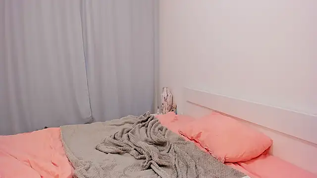 Arya_Thomas webcam