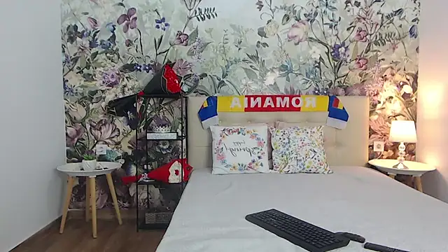 RoseDiamond06 live cam room