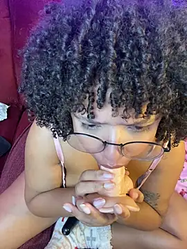 99_Lilith webcam
