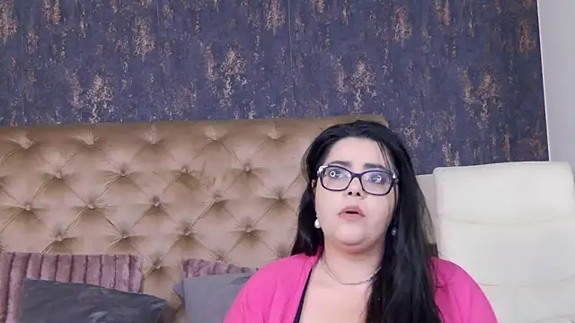 AriaRussell webcam