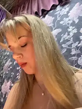 ninaverse - NinaVerse's free webcam - UK Sex Cams