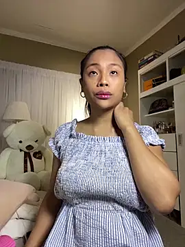 venusangelic live cam on StripChat