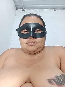 Lucky-hot-girls webcam