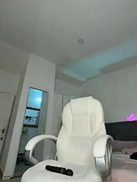 Watch julieta_jhonss live on EroticFlix - High definition streams