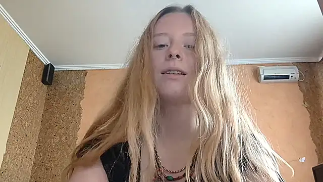 Watch KateVibe_01 live on EroticFlix - High definition streams
