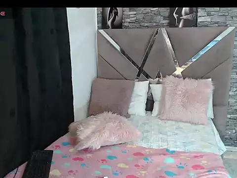 black_tsx webcam