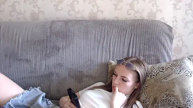 HitGyrl webcam