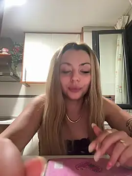 Noeliagglow webcam
